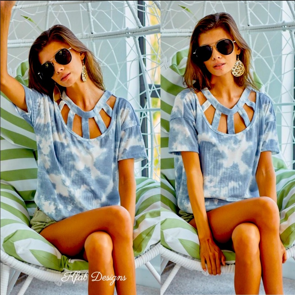 Gorgeous💙cage-front blue white tie-dye top💙